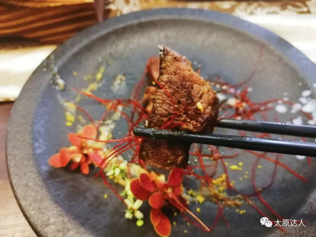 7折！开在美术馆里的大师级日料！100+种菜品无限畅吃~