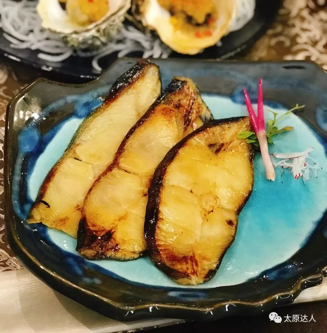 7折！开在美术馆里的大师级日料！100+种菜品无限畅吃~