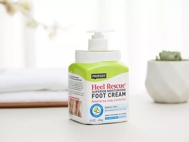 脚部干裂起皮用它一抹全搞定,脚后跟干裂好物推荐