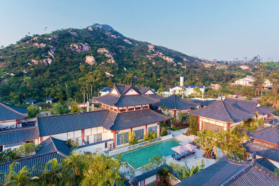 一地两泉温泉水世界,一地两泉