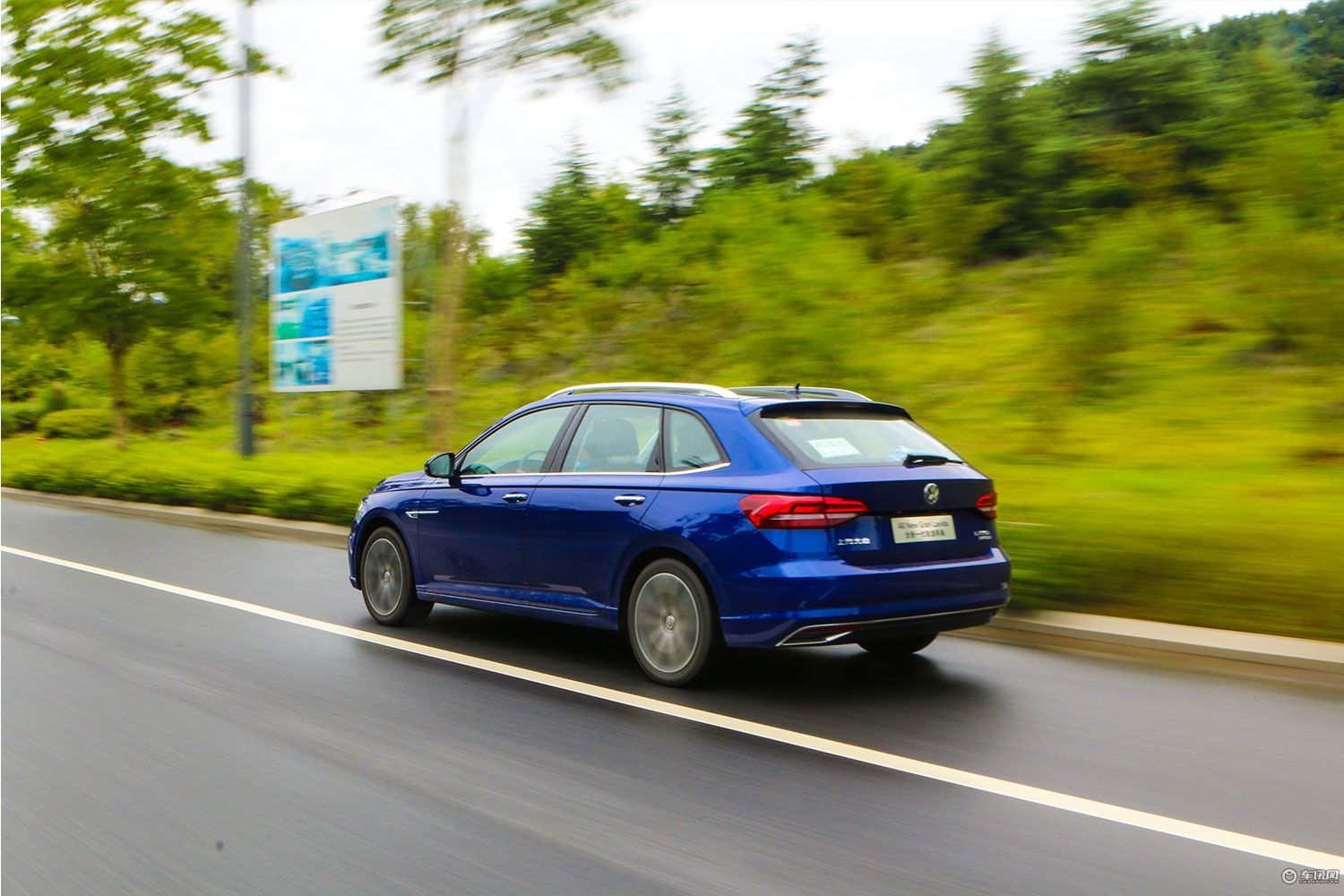 全新朗逸两厢车试驾,朗逸两厢版1.5自吸版2019怎么样