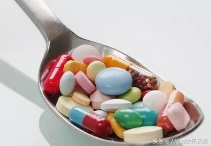 宝宝擦伤涂碘伏？吃药加糖水？这些误区不避免，可能会毁了孩子！