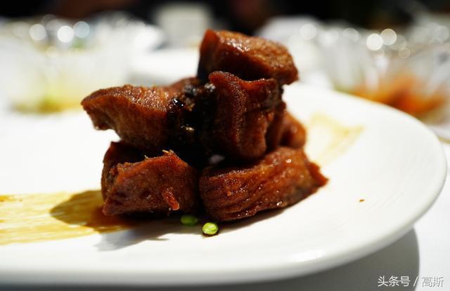 上海西郊5号餐厅40余万元天价账单,西郊5号天价餐厅