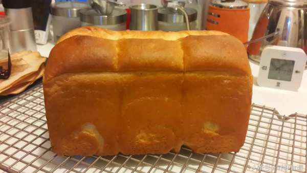 自己在家烤的面包怎么有点干,自己在家烤面包怎么不蓬松