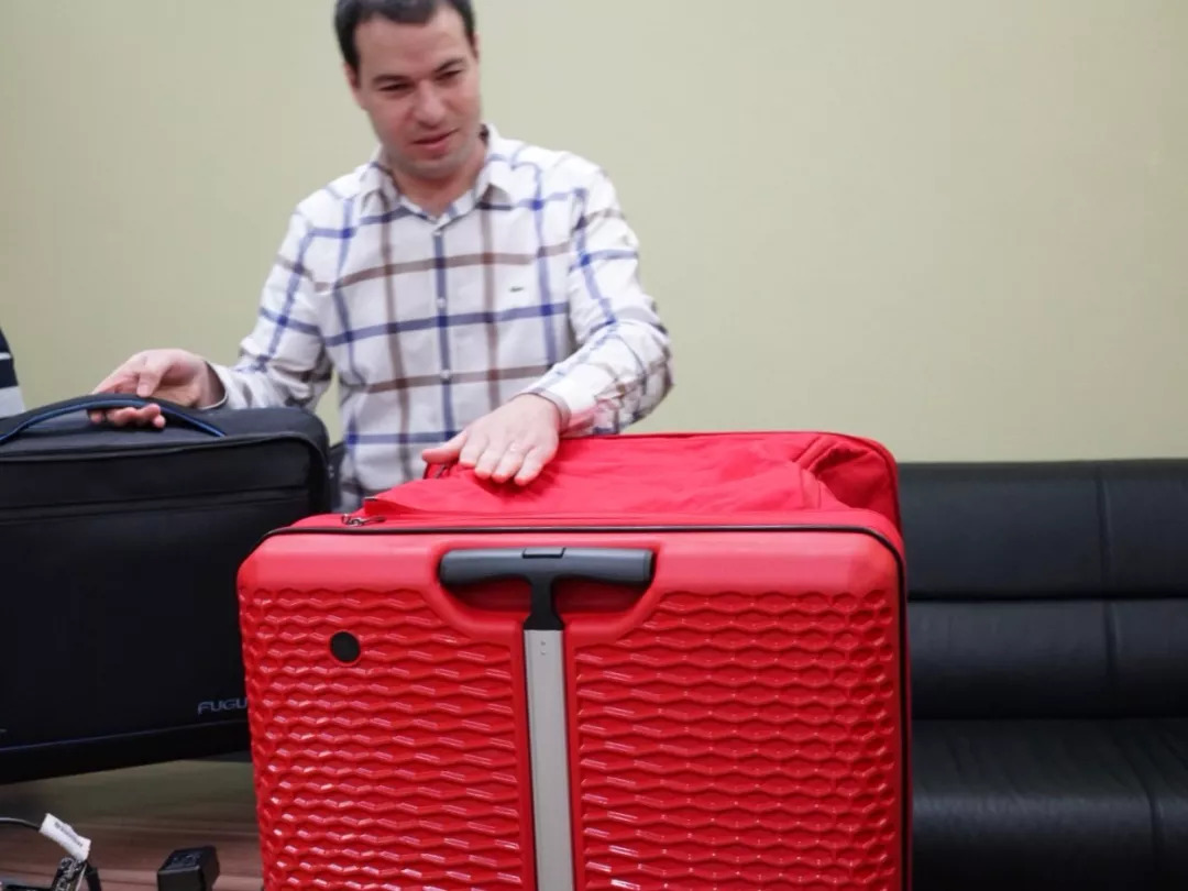 旅行箱怎么设计才能时尚,旅行箱设计排版