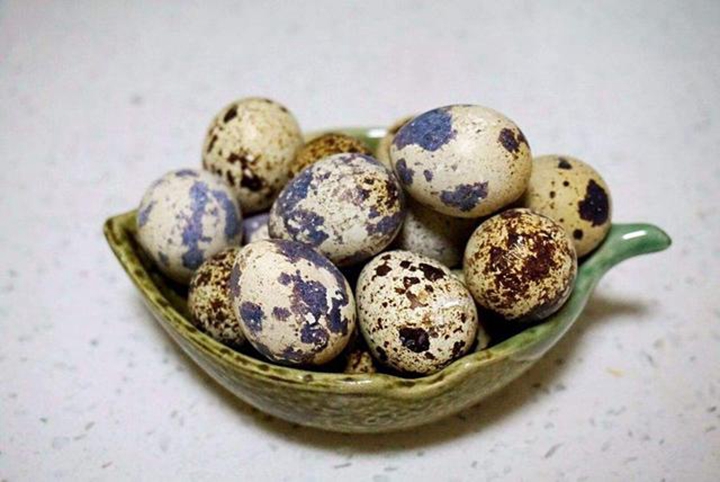 这种蛋誉为“卵中佳品”，但是医生却提醒，这2类人一口都别碰！
