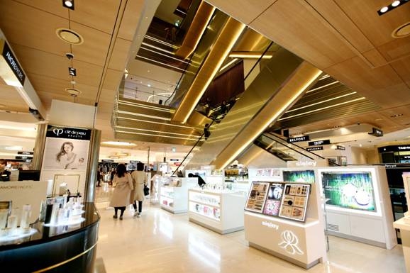 首尔新罗爱宝客金卡,韩国首尔新罗免税店附近旅游景点