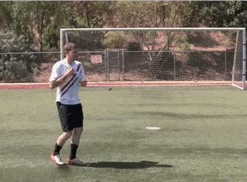 维维足球射门教程,维维足球停球视频教程