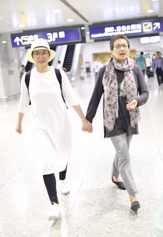 李冰冰姐妹花在娱乐圈打拼靠什么,十对明星姐妹