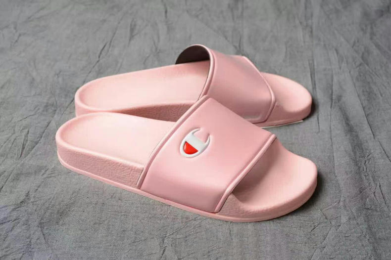 你会花400块钱买双拖鞋吗,你会花一千块去买双鞋吗