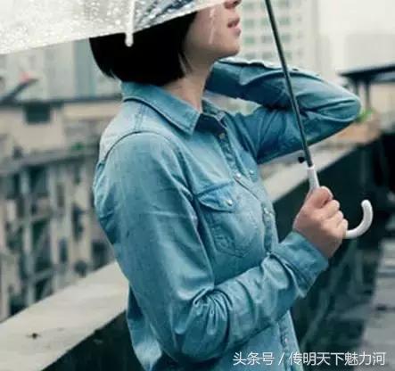 天下雨了自己打伞,天下雨了能够打伞的说说