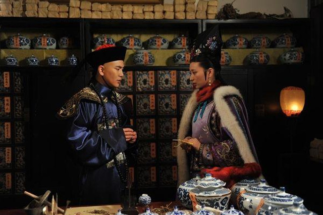 眼看病人就要咽气，一神医冲他就是一巴掌，第二天病人痊愈了