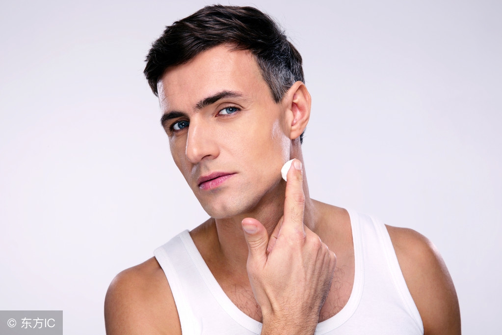 冬天男士用什么护肤品保湿效果好,男士脸部护理用什么护肤品好