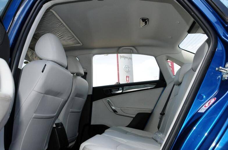 中华530和中华h530有什么区别,2012年的荣威550值得入手吗