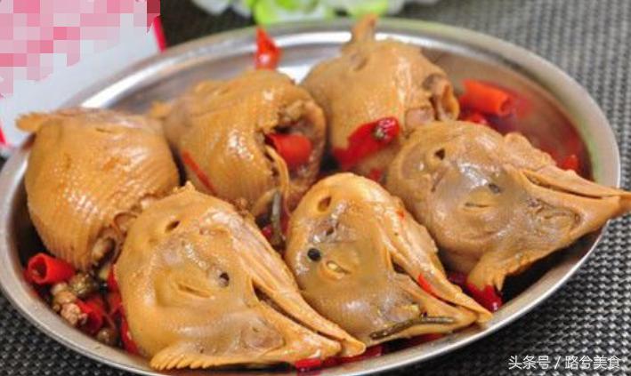 吃鸡头和吃鸭头哪个好,为什么只吃鸭头没人吃鸡头