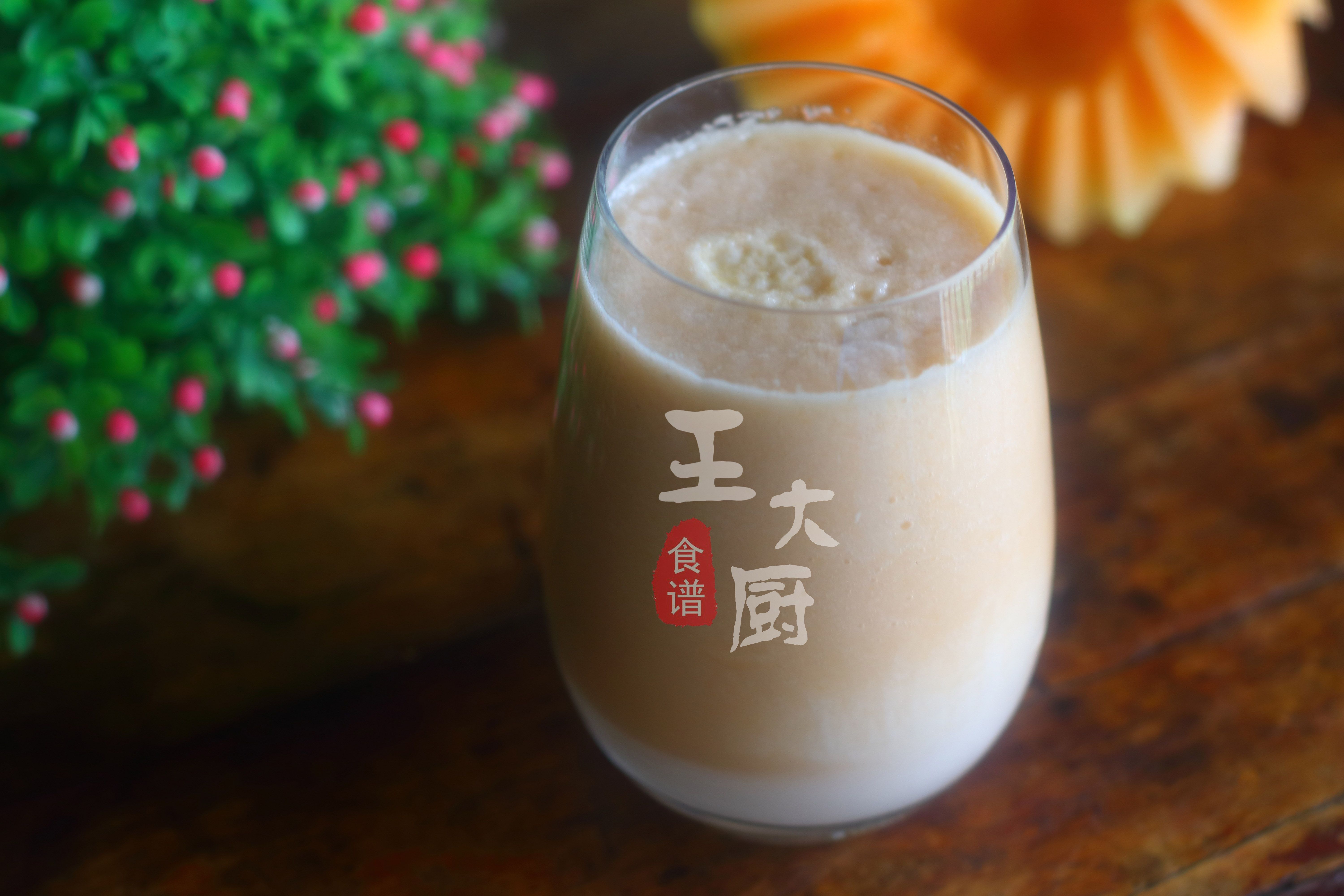 哈密瓜做奶昔的方法,哈密瓜奶昔怎么制作