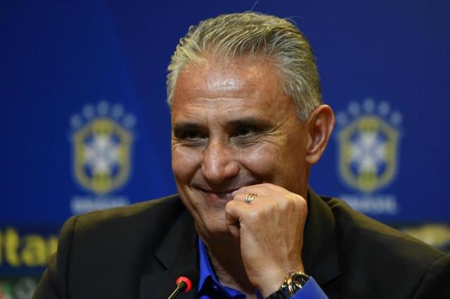 恒大妖星！12场14球，违反发力学的世界波，蒂特还不征召吗？