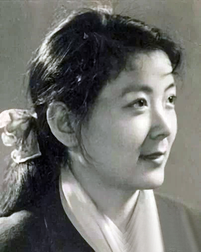 张圆年轻时照片,老演员张圆作品