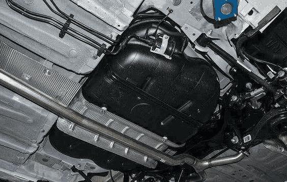 思域跟吉利博瑞ge,本田思域和吉利博瑞