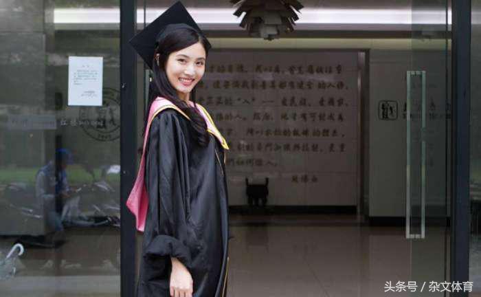 cba最强控卫郭艾伦,郭艾伦右手骨折