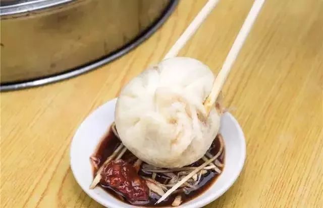 探店老字号包子店,深藏街巷29年的老牌包子
