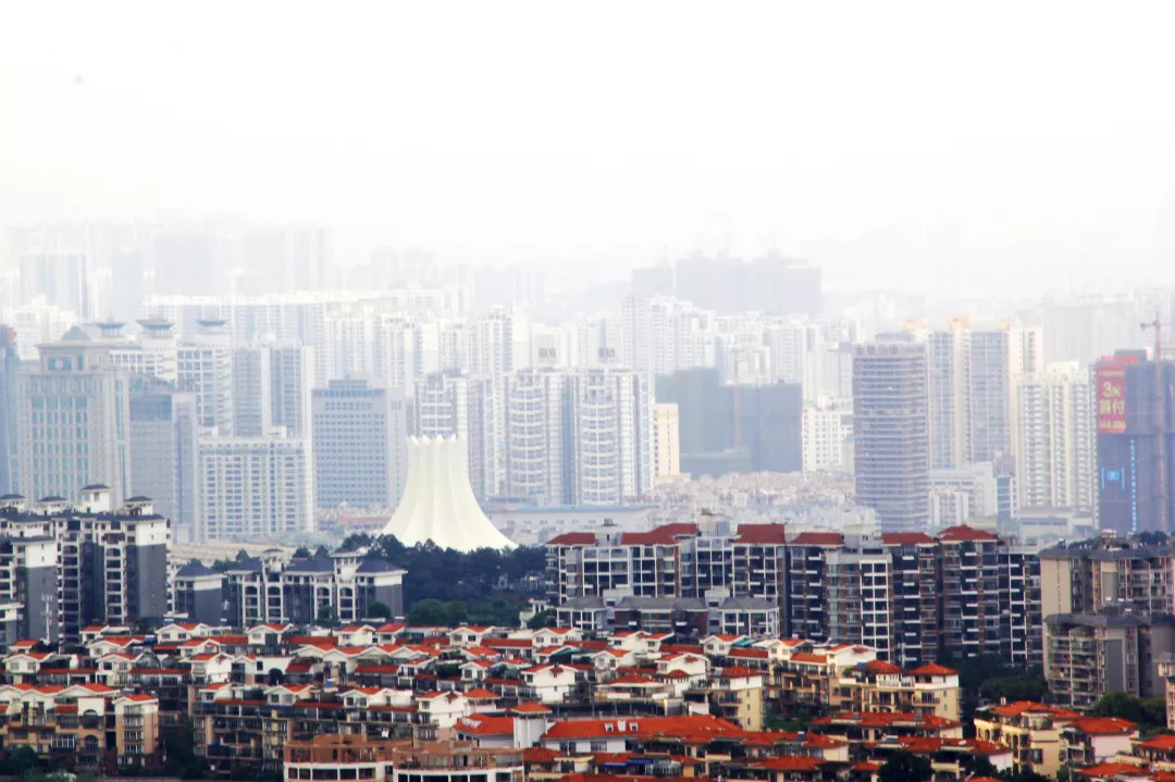 月薪5000在南宁能过什么样的生活,在南宁月入20万的生活