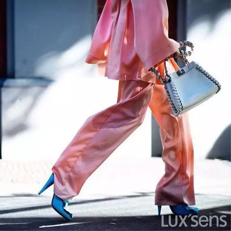 fendi最新款手机包,fendi经典水桶包