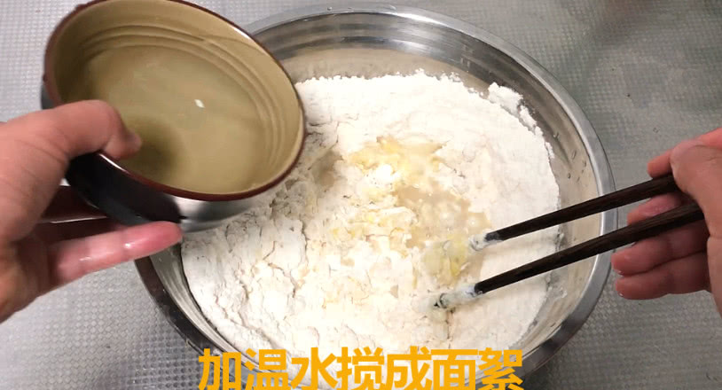 手擀面怎么把面条弄得劲道,手擀面做面条简单又好吃的方法