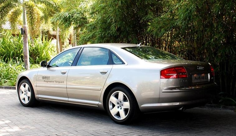 13万左右买什么车黑色,13万买什么越野车比较好