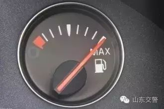 斯巴鲁力狮油表总是失准,起亚新佳乐油表失准怎么办