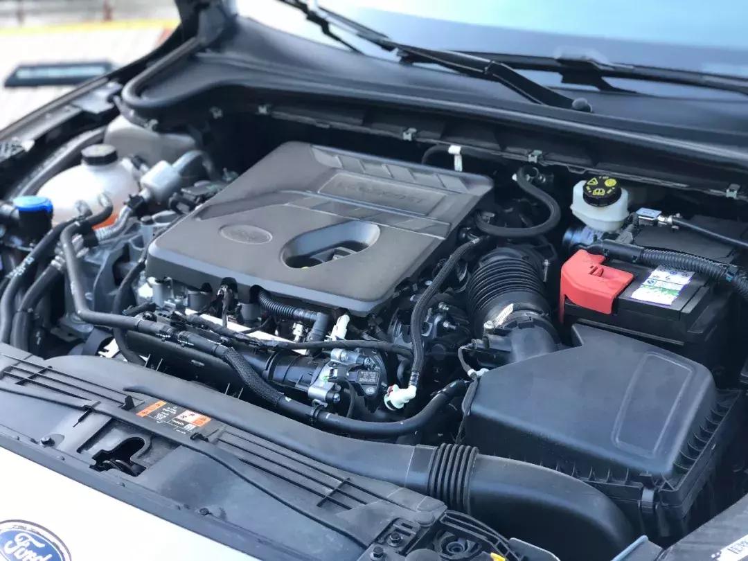 福特新一代福克斯试驾视频,福特新一代福克斯2020款评价