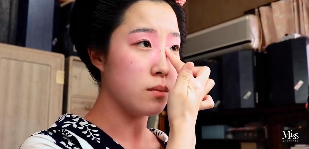 日本艺伎妆有哪些特点,日本艺伎妆是干什么的