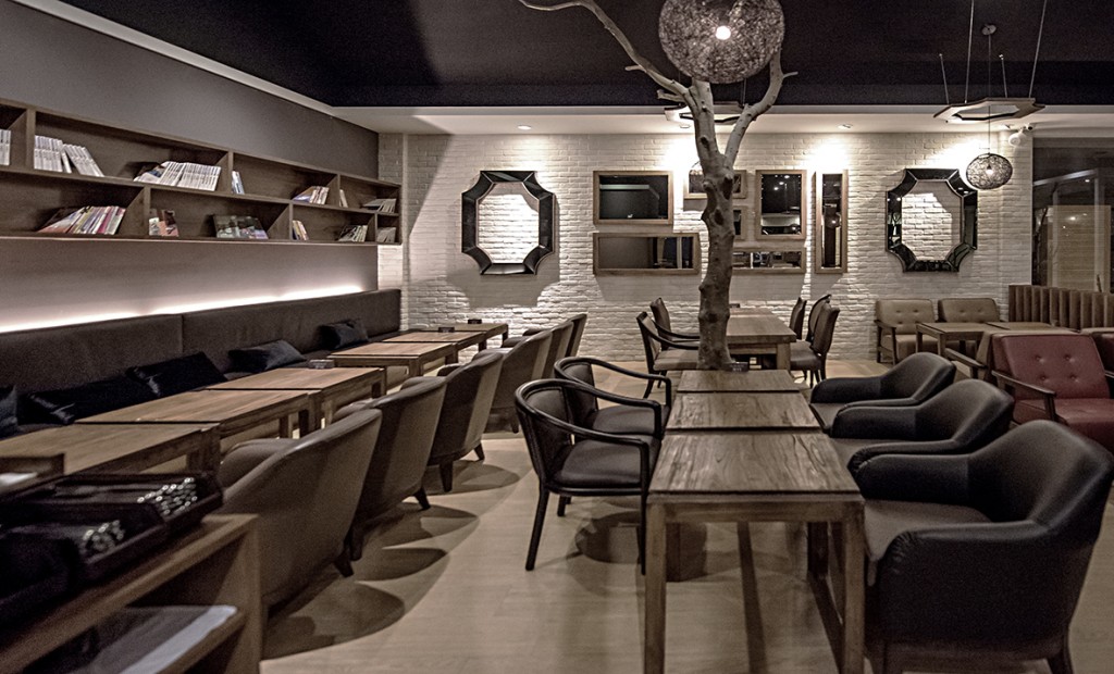 水泥丛林的现代绿洲——kakaja咖啡馆