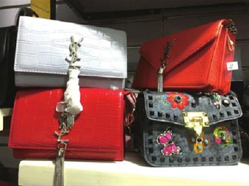 直击奢侈蛇皮包包,轻奢女包揭秘