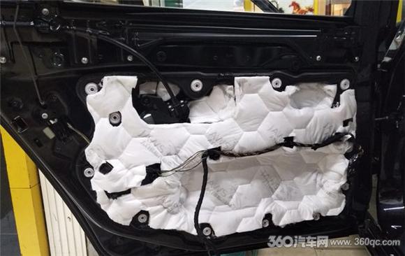 宝马16个音响原厂效果,宝马原厂4个音响效果