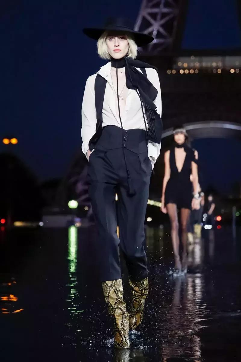 戚薇霸气走秀,唐嫣戚薇机场街拍大全