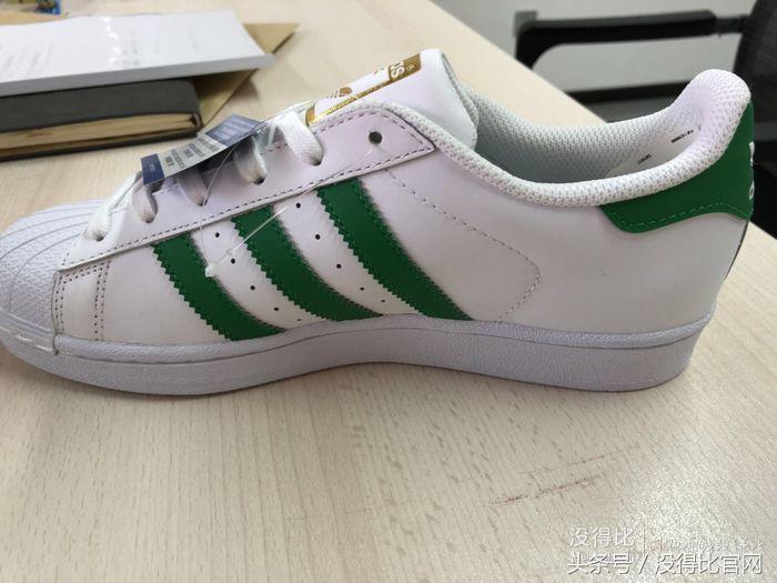 adidas贝壳头金标白绿,nikedunk金标白绿