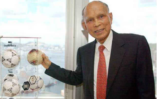 李嘉诚比国家有钱吗,李嘉诚比中国首富有钱吗