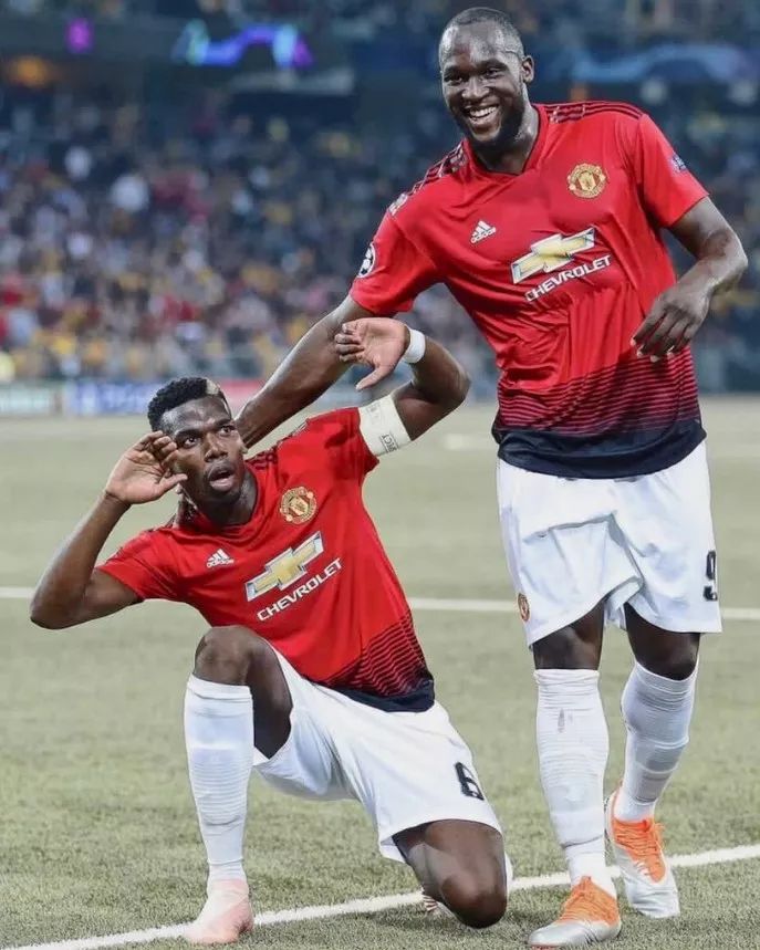 博格巴曼联的困境,博格巴带领曼联重返巅峰