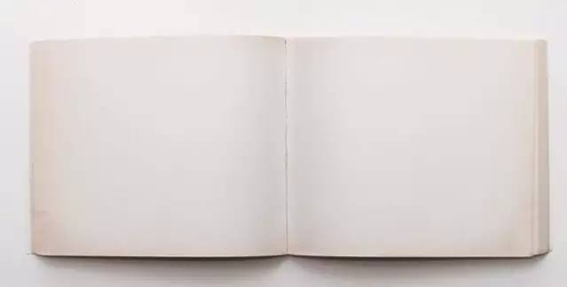 到底发生了什么？他把12个前女友都做成了高跟鞋？到底是真的假的