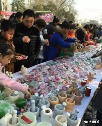 旅游买珠宝攻略,旅游购买珠宝避坑