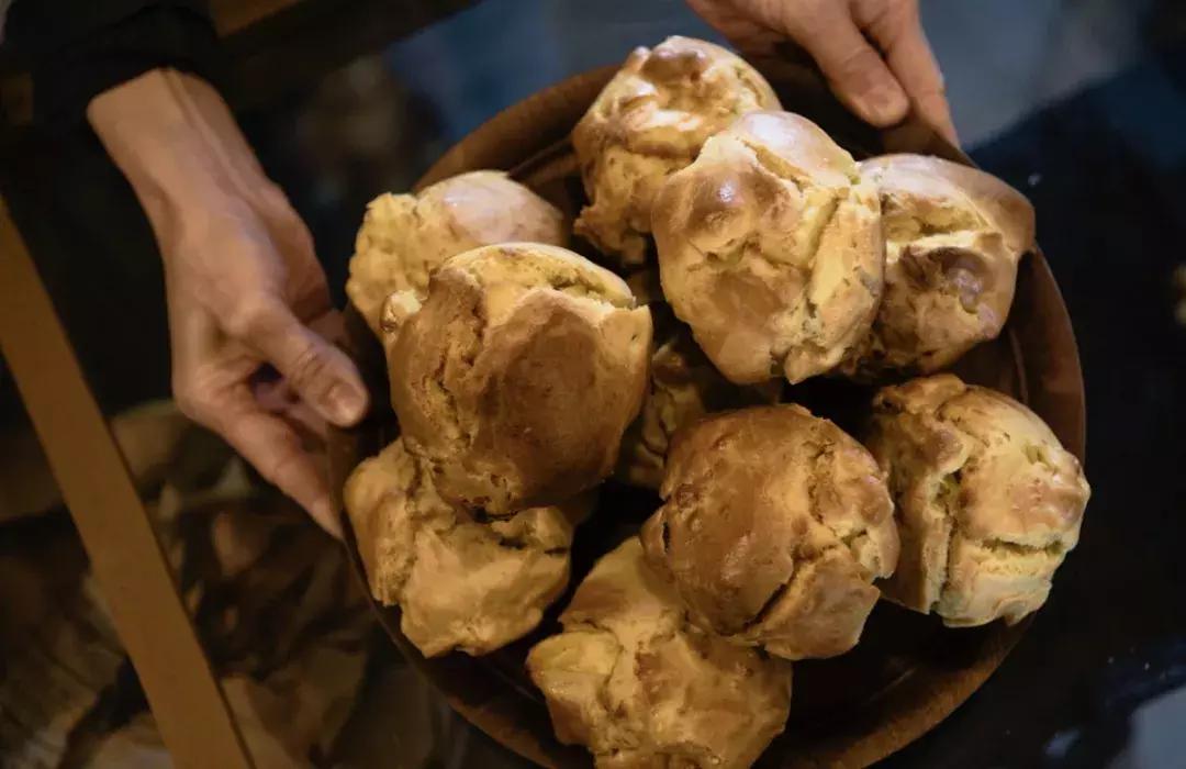 石窑面包店内实拍视频,天然酵母的石窑面包店