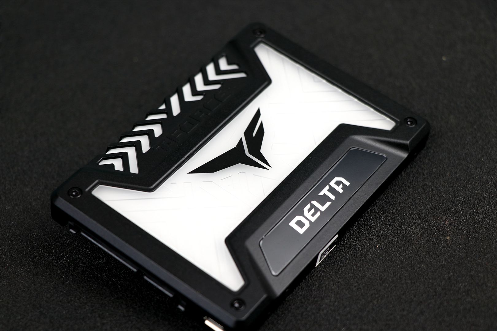 ssd和rgb区别,ssd颜色有什么区别