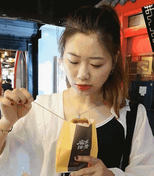 一百块钱吃垮新街口地铁站,新街口莱迪广场现状