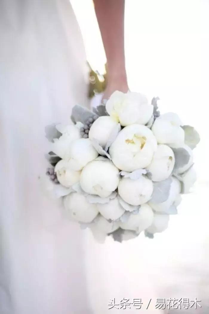 复古手捧花的最佳搭配,手捧花最佳搭配图片