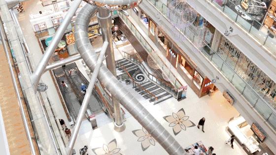 西峡谷公园网红滑梯,网红景点彩虹滑梯和现实对比