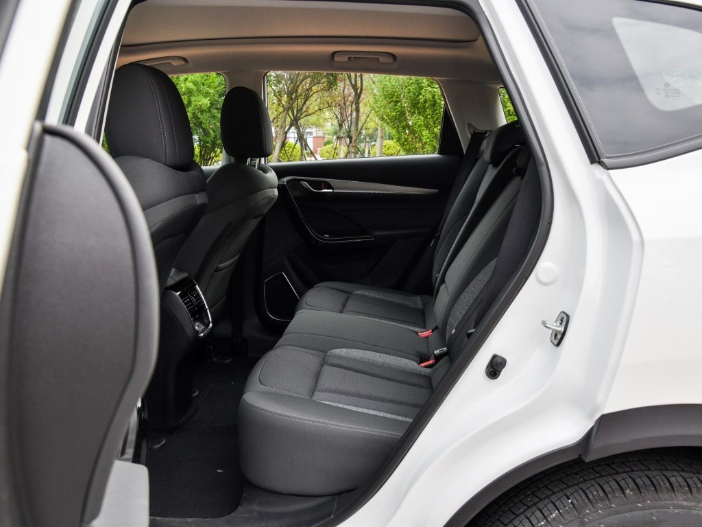 1.6t加爱信6at轿车,1.6t加爱信6at