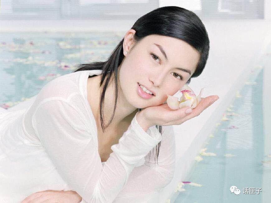 在上海哪里买兰蔻护肤品,上海兰蔻菁纯粉底液哪里买便宜