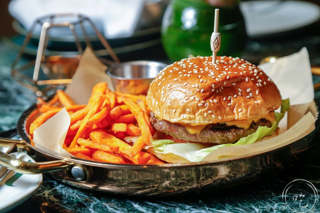 淮海中路新晋重量级地标!超大1600㎡,整整2层,下午茶都配管家!