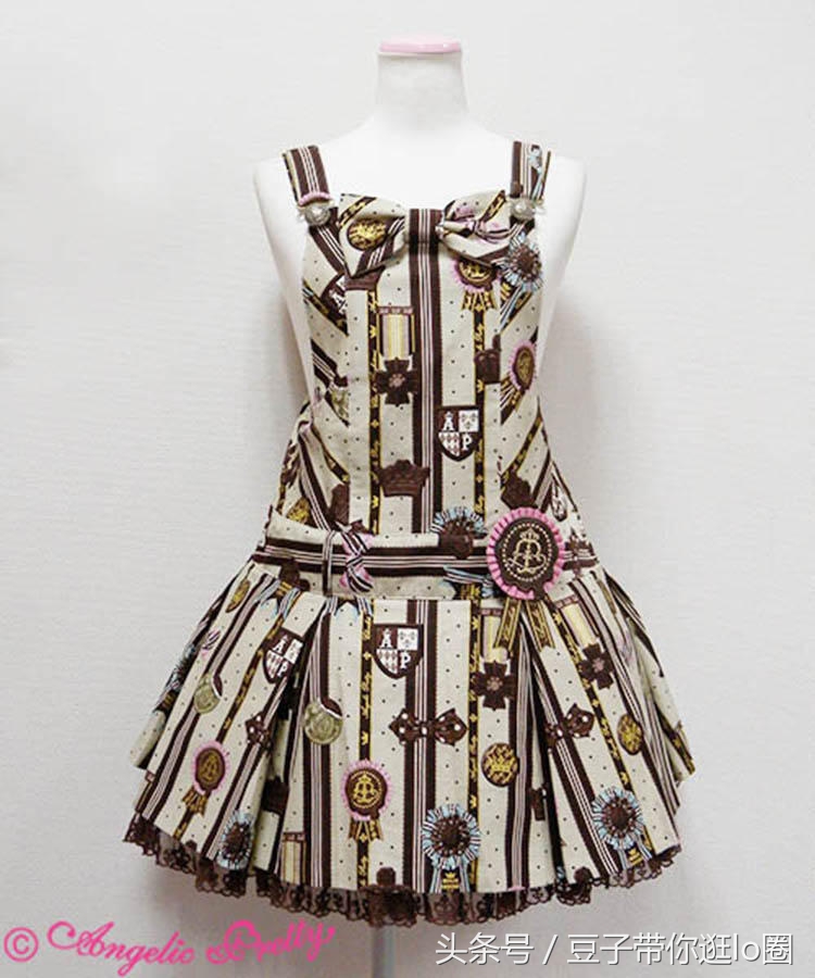 一条lolita裙子27种颜色,一条lolita裙多少日元